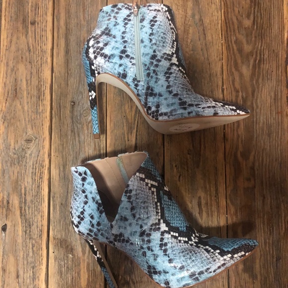 Steve Madden Shoes - NWOT TAGS STEVE MADDEN BOOTIE